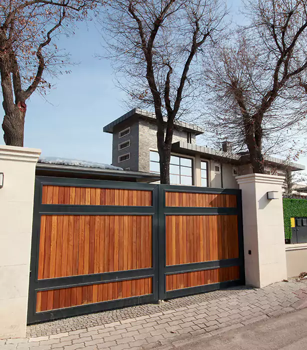 Wooden Gate Repair Hialeah